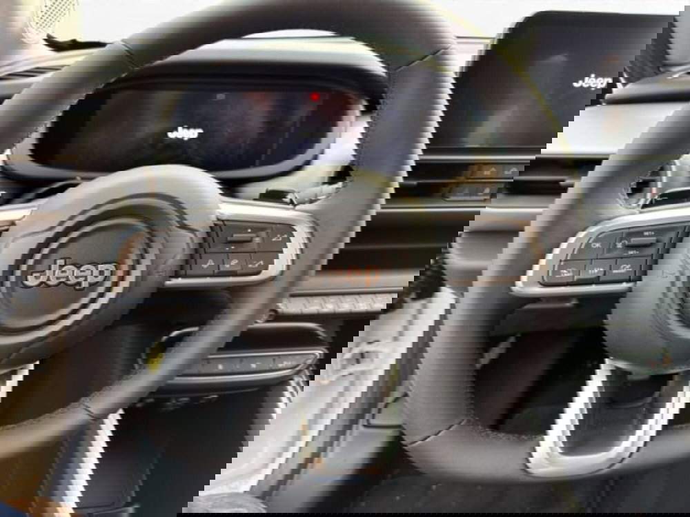 Jeep Avenger nuova a Perugia (9)