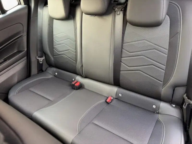 Jeep Avenger nuova a Perugia (11)