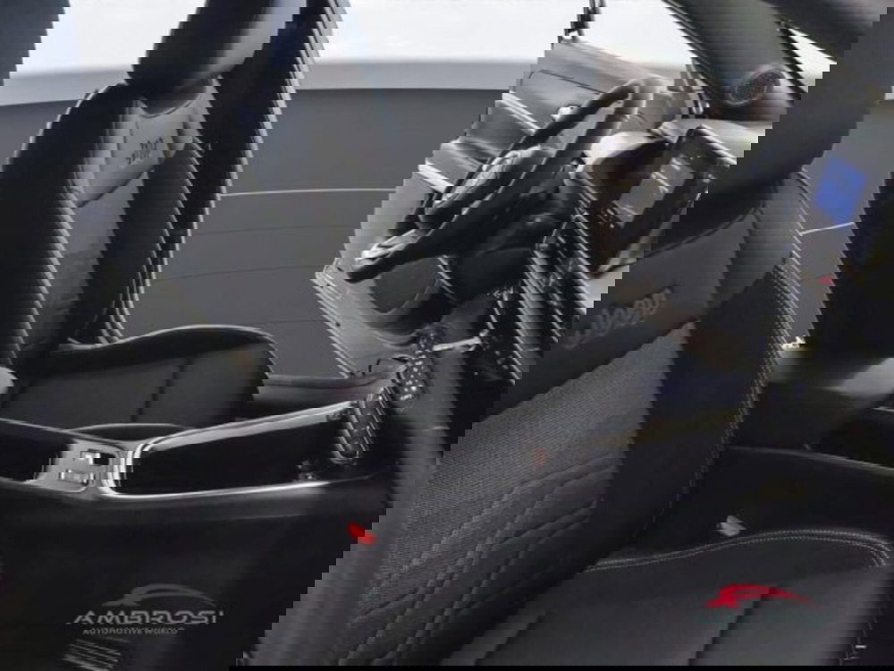 Jeep Avenger nuova a Perugia (12)