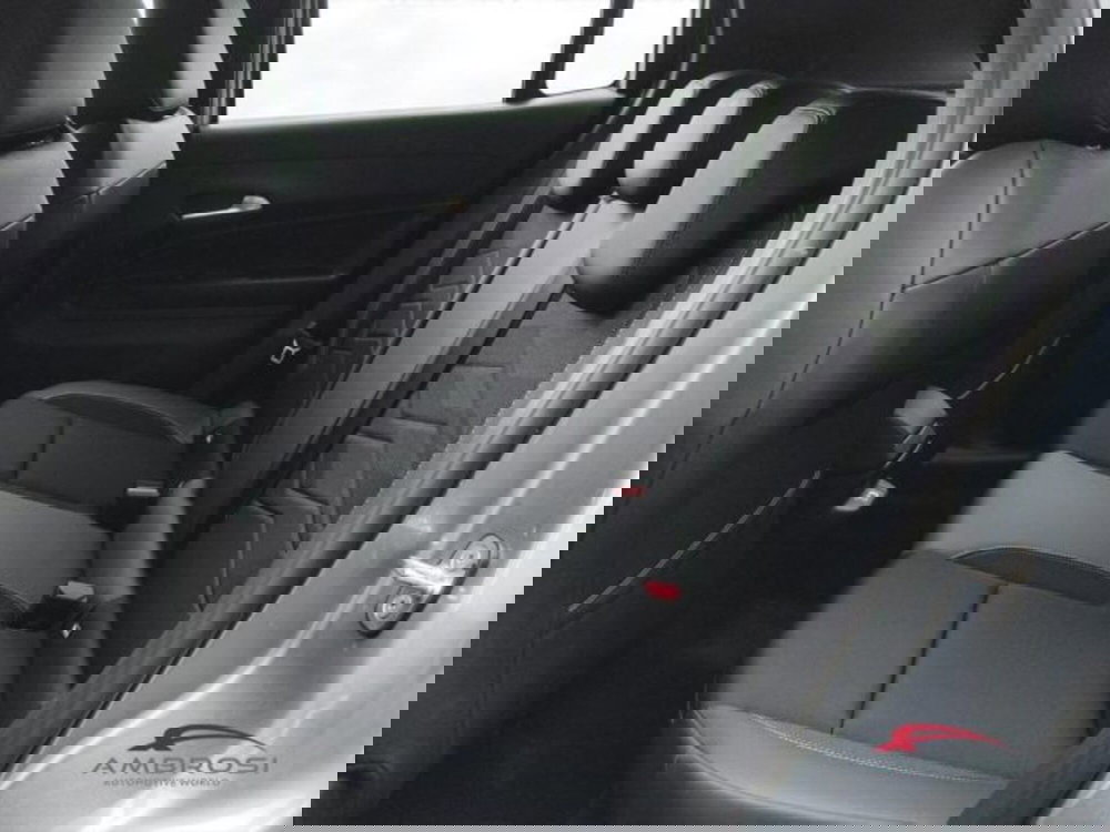 Jeep Avenger nuova a Perugia (11)