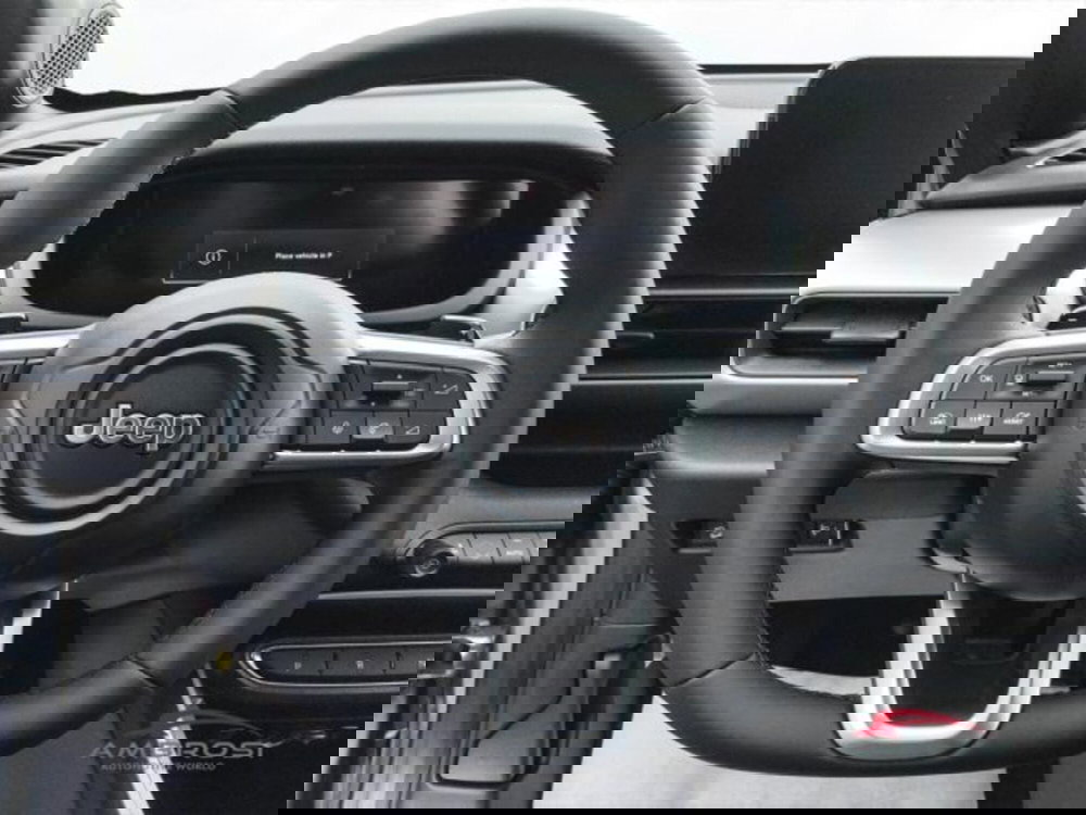 Jeep Avenger nuova a Perugia (14)