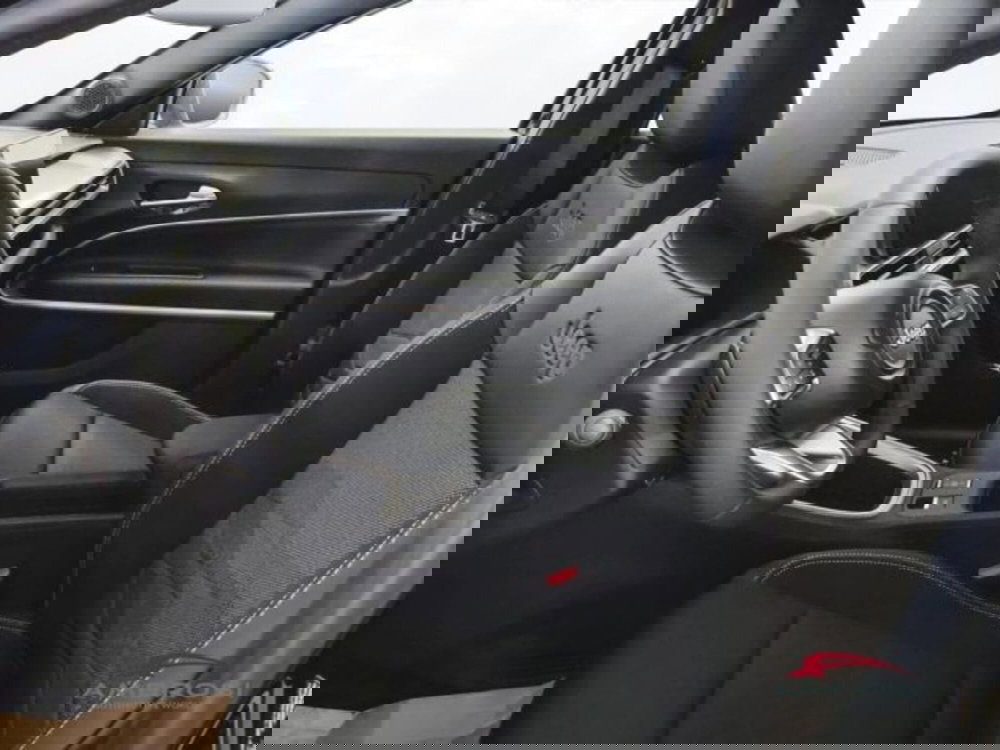 Jeep Avenger nuova a Perugia (10)