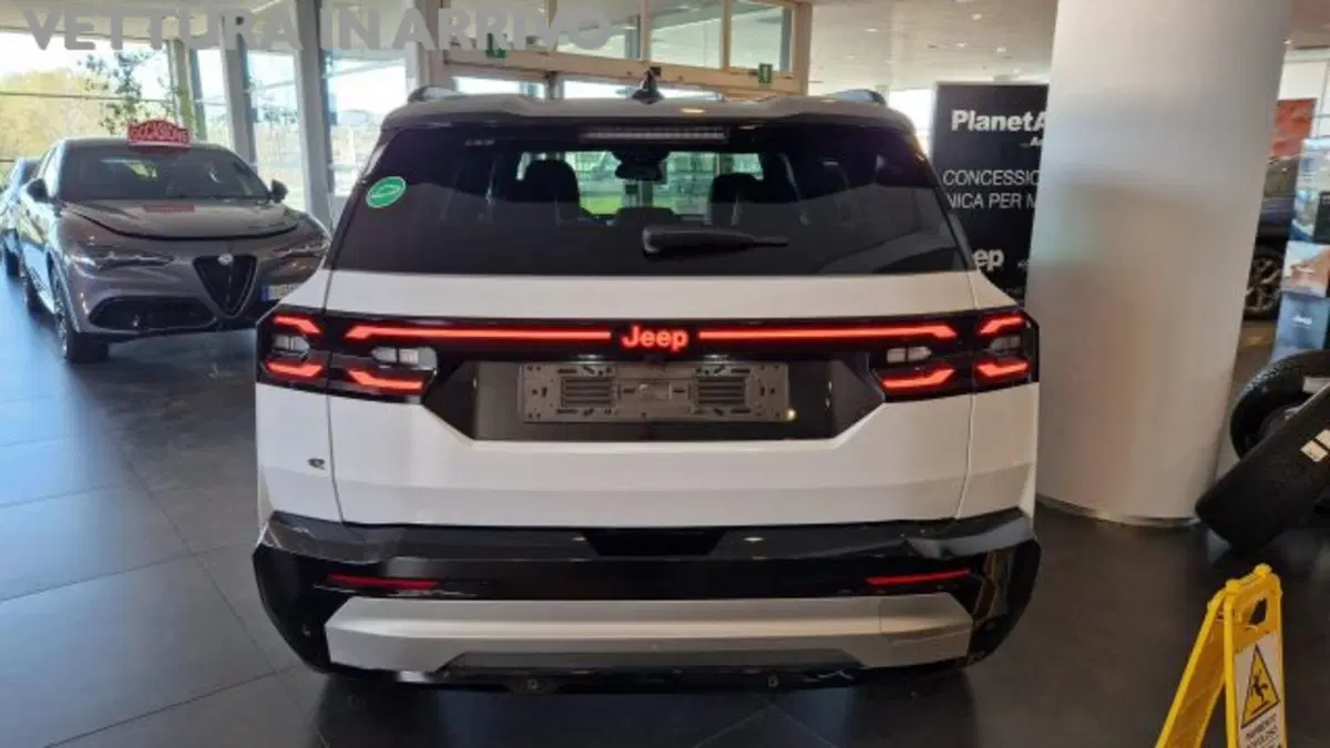 Jeep Compass nuova a Modena (5)