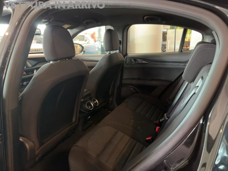 Alfa Romeo Stelvio usata a Modena (9)