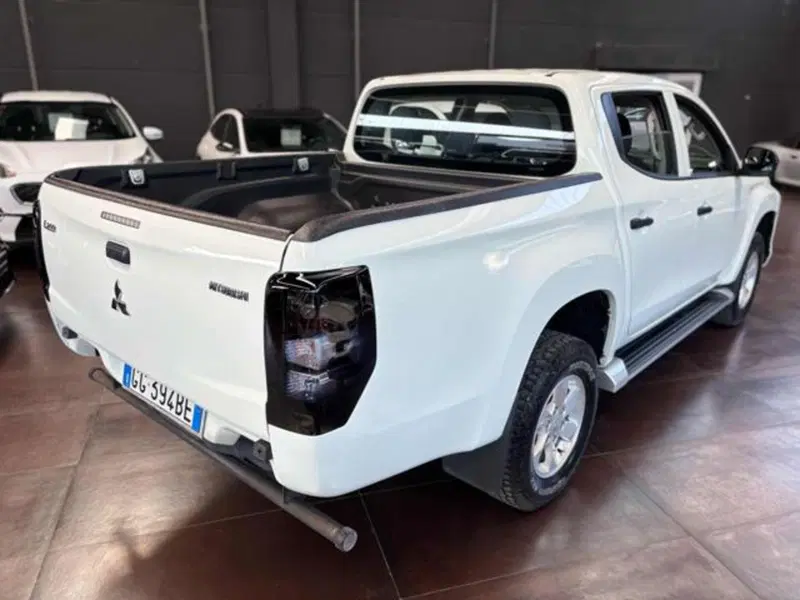 Mitsubishi L200 usata a Pesaro-Urbino (9)