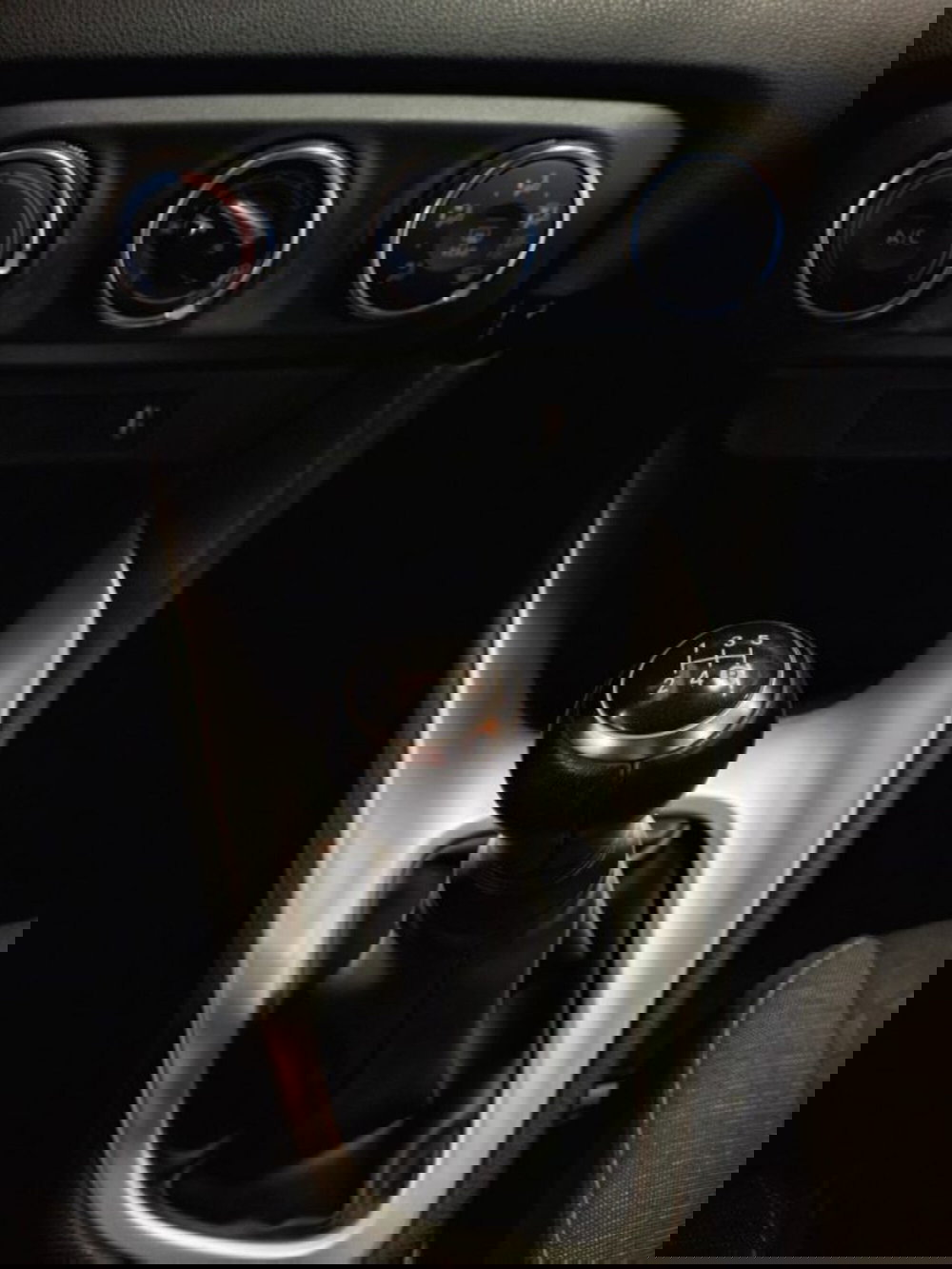 Toyota Yaris usata a Vicenza (13)