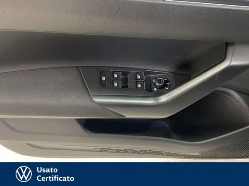 Volkswagen Taigo usata a Vicenza (18)