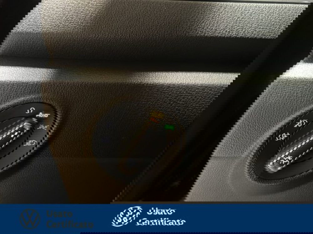 Volkswagen T-Roc usata a Vicenza (11)