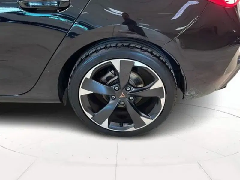 Cupra Leon usata a Vicenza (20)