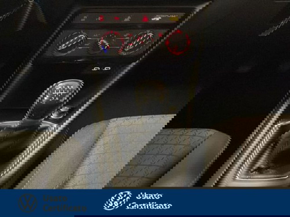 Volkswagen T-Cross usata a Vicenza (11)