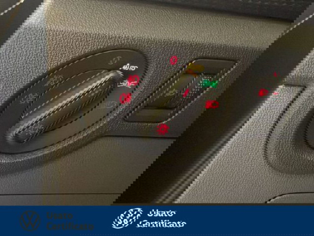 Volkswagen T-Cross usata a Vicenza (16)