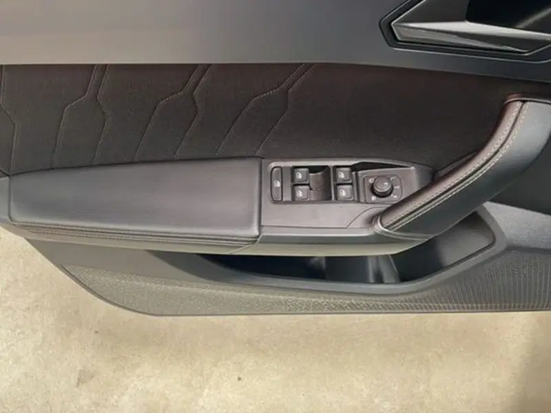 Cupra Leon usata a Vicenza (18)
