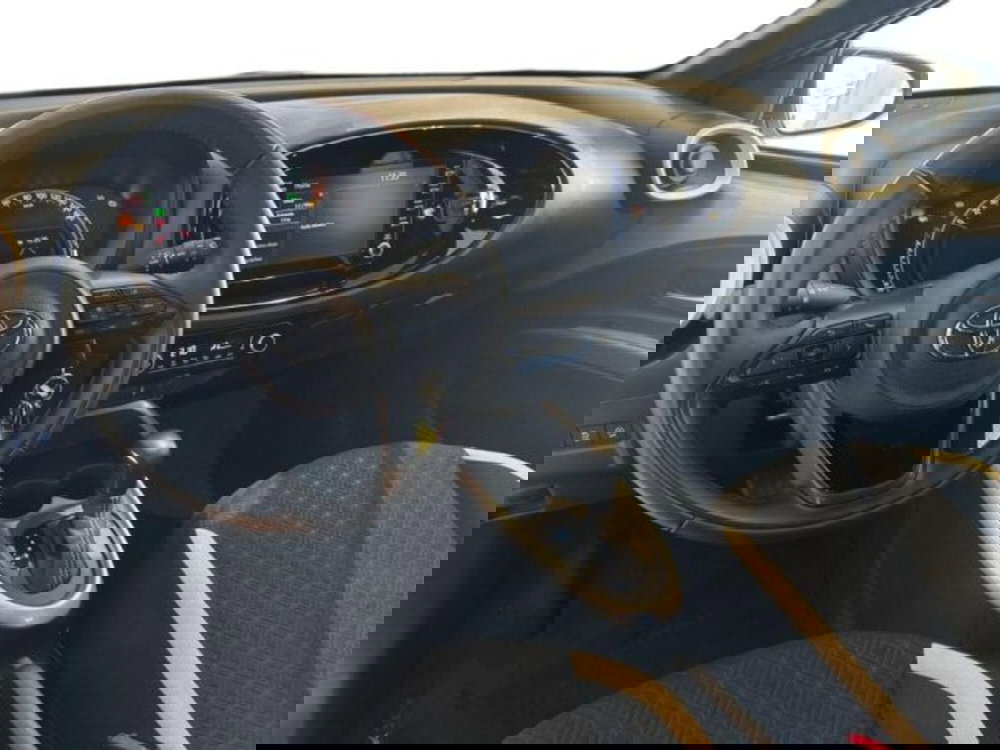 Toyota Aygo X usata a Sassari (7)