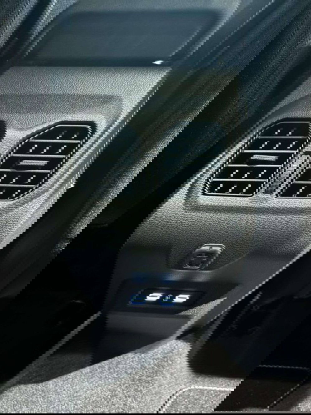 Dacia Bigster nuova a Firenze (13)