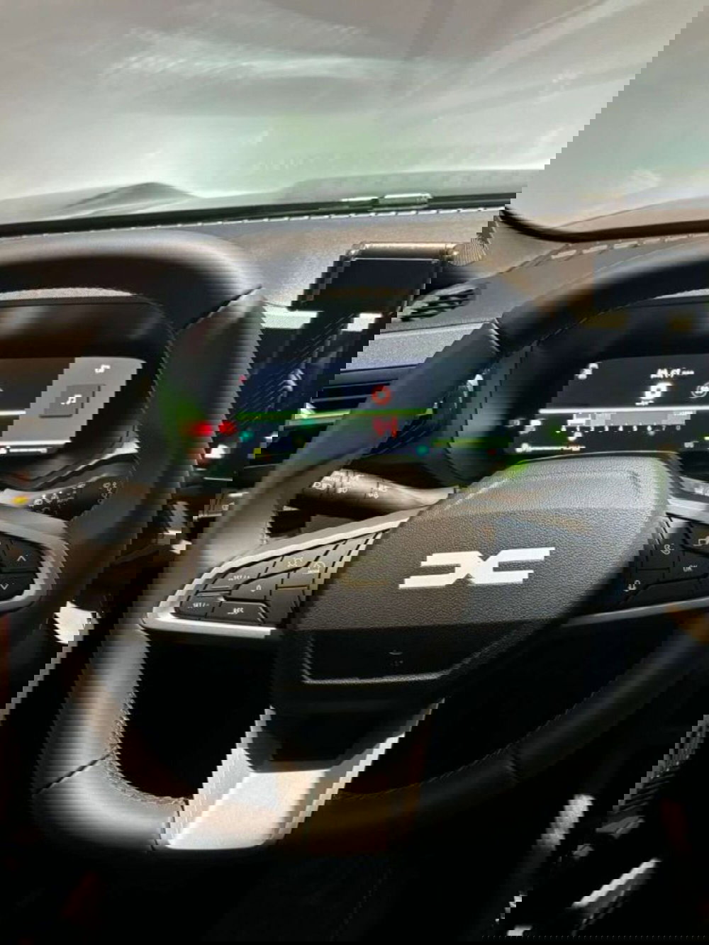 Dacia Bigster nuova a Firenze (18)