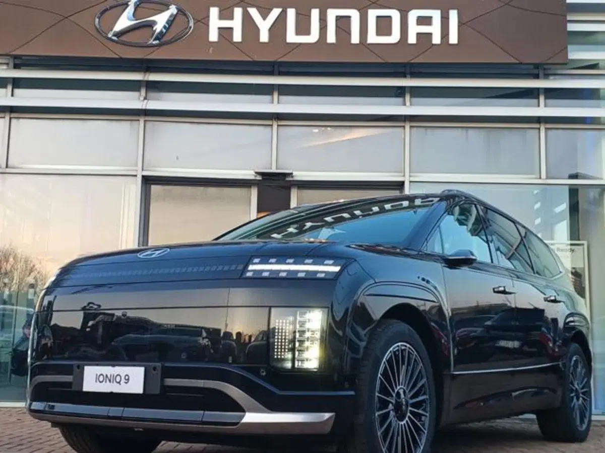 Hyundai Ioniq 9 nuova a Savona