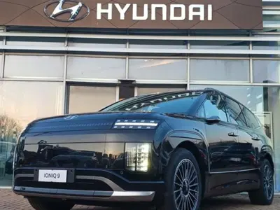 Hyundai Ioniq 9 110 kWh Calligraphy awd performance nuova a Savona