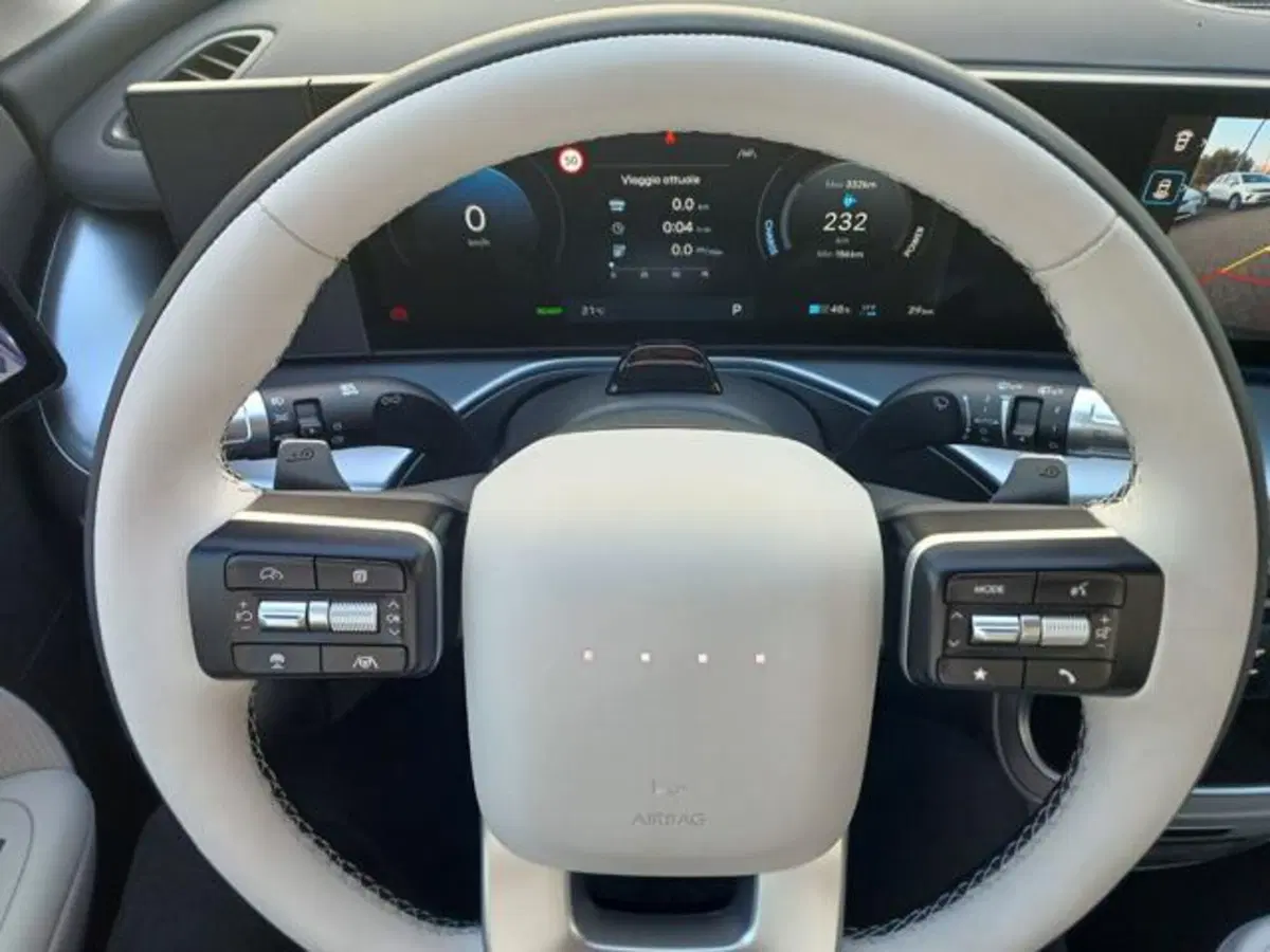 Hyundai Ioniq 9 nuova a Savona (16)