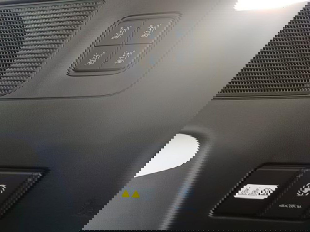 Hyundai Ioniq 9 nuova a Savona (7)