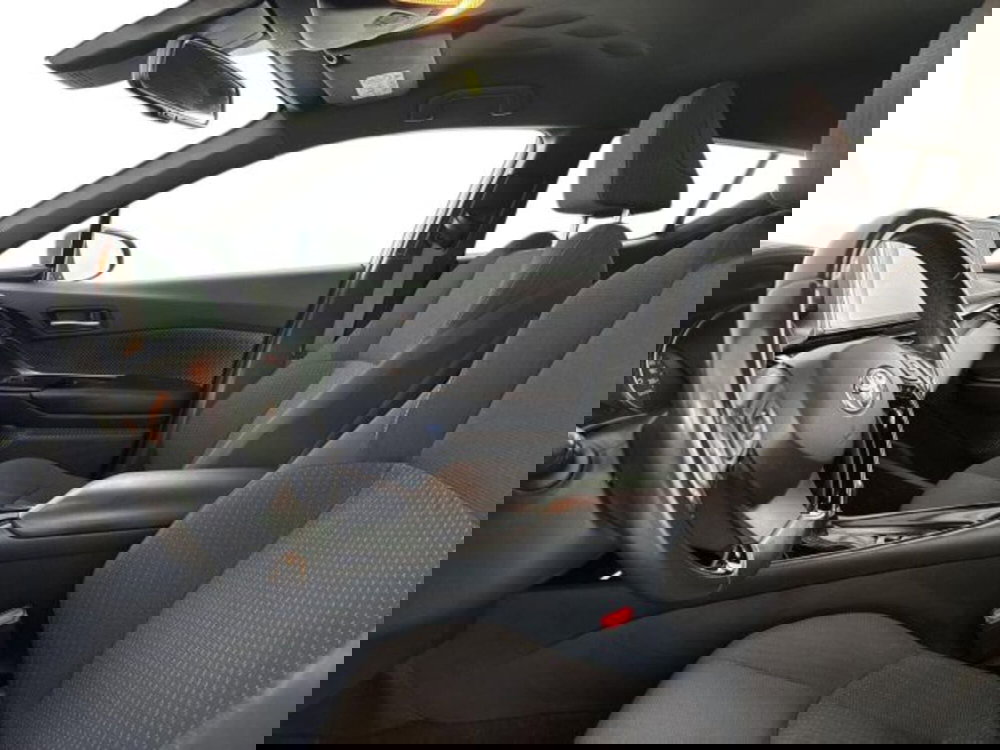 Toyota Toyota C-HR usata a Bologna (12)