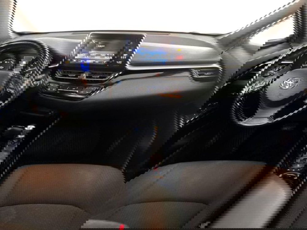 Toyota Toyota C-HR usata a Bologna (9)