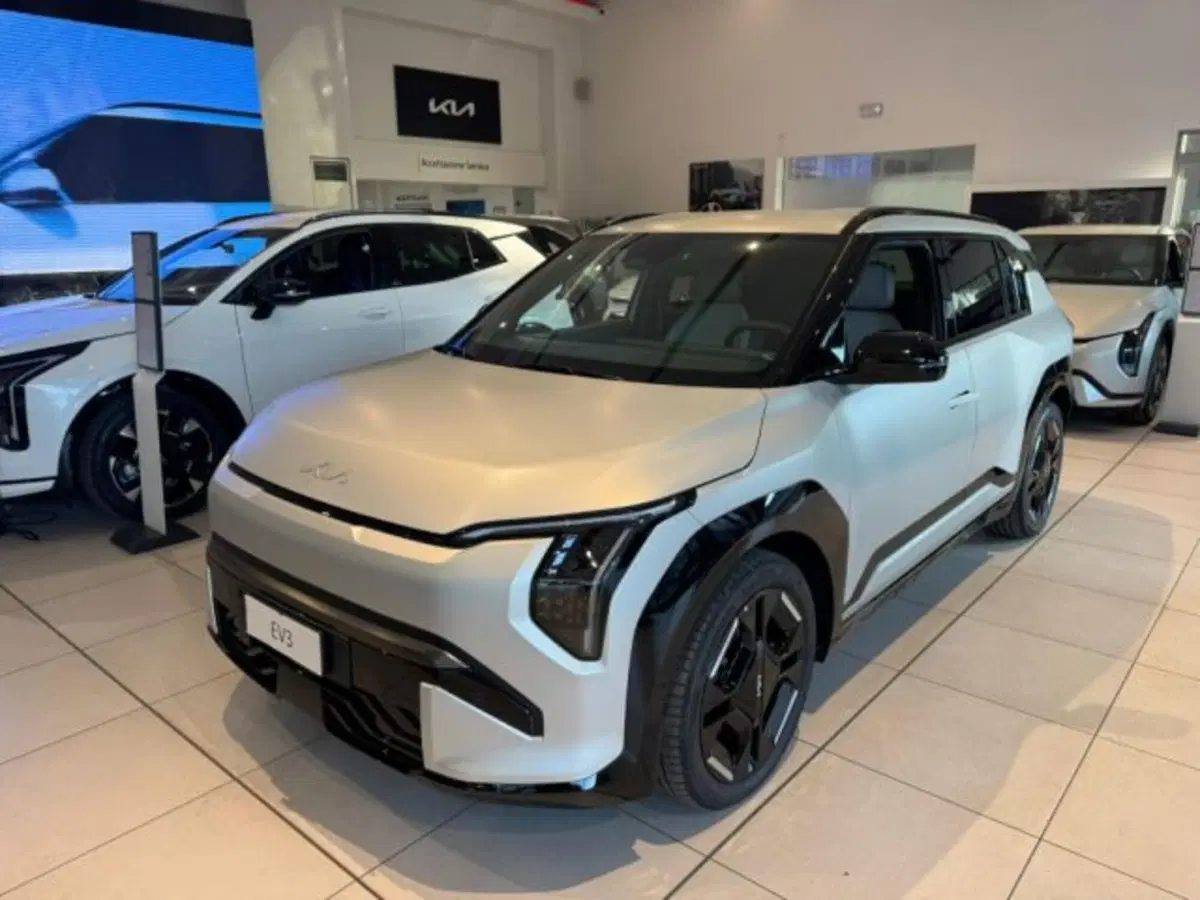 Kia EV3 nuova a Bologna