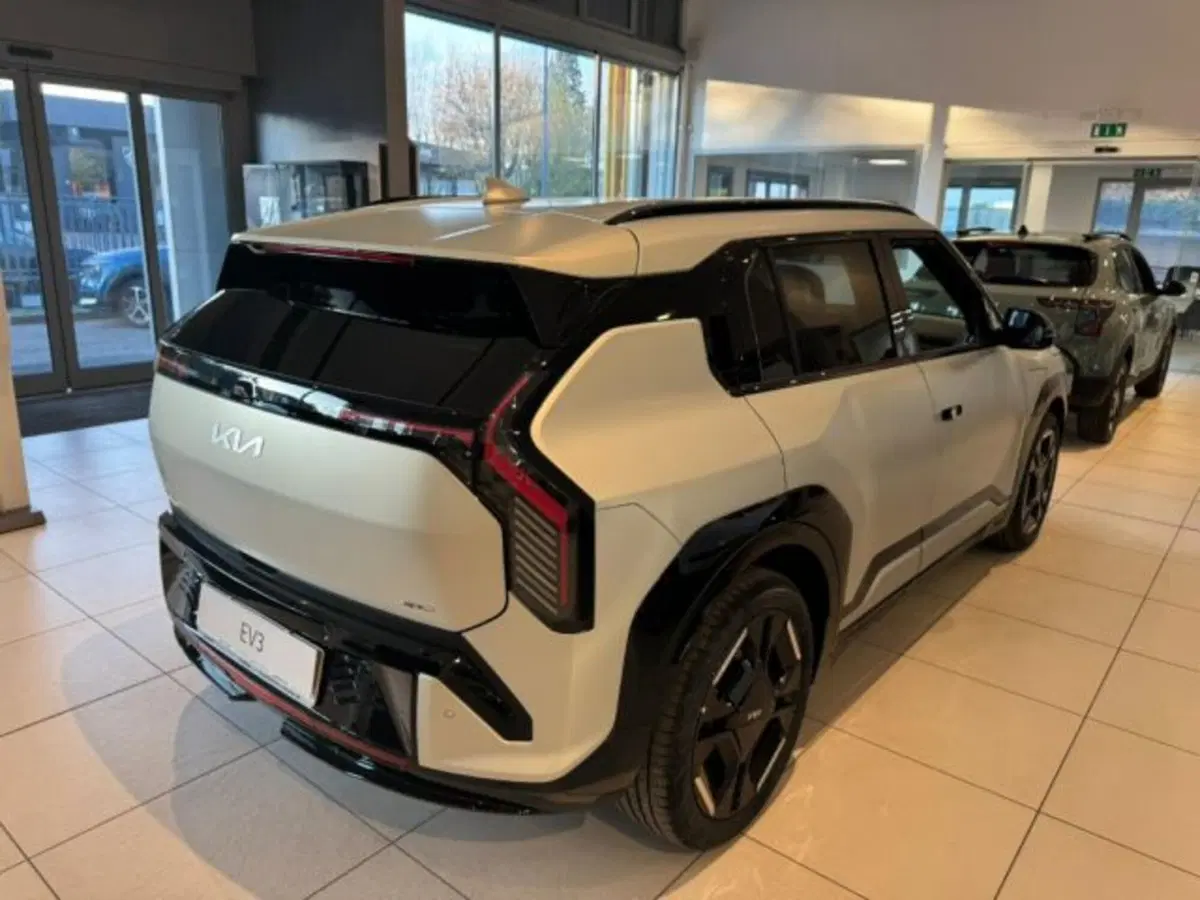 Kia EV3 nuova a Bologna (2)
