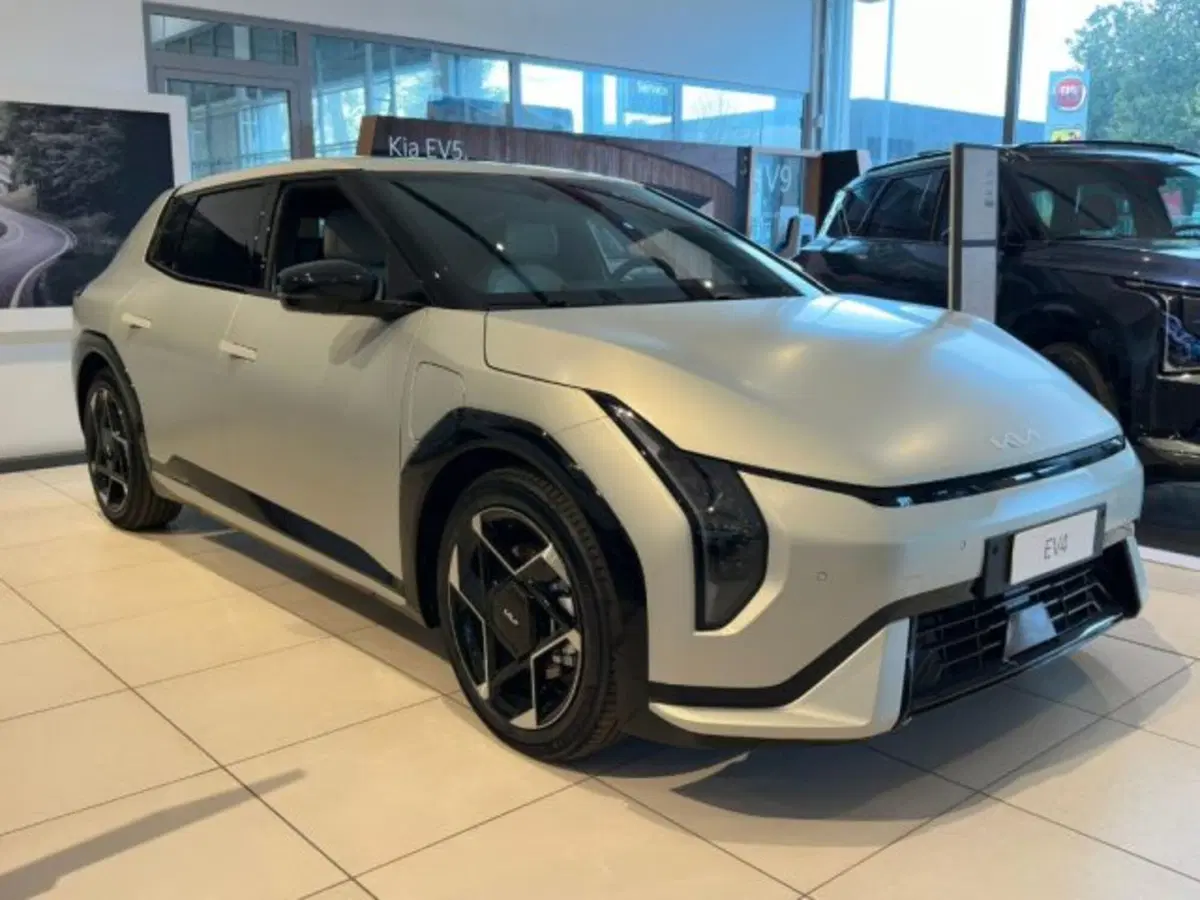 Kia EV4 nuova a Bologna