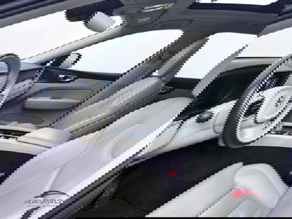 Volvo XC60 usata a Perugia (9)