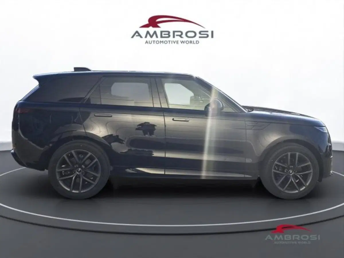 Land Rover Range Rover Sport nuova a Perugia (3)