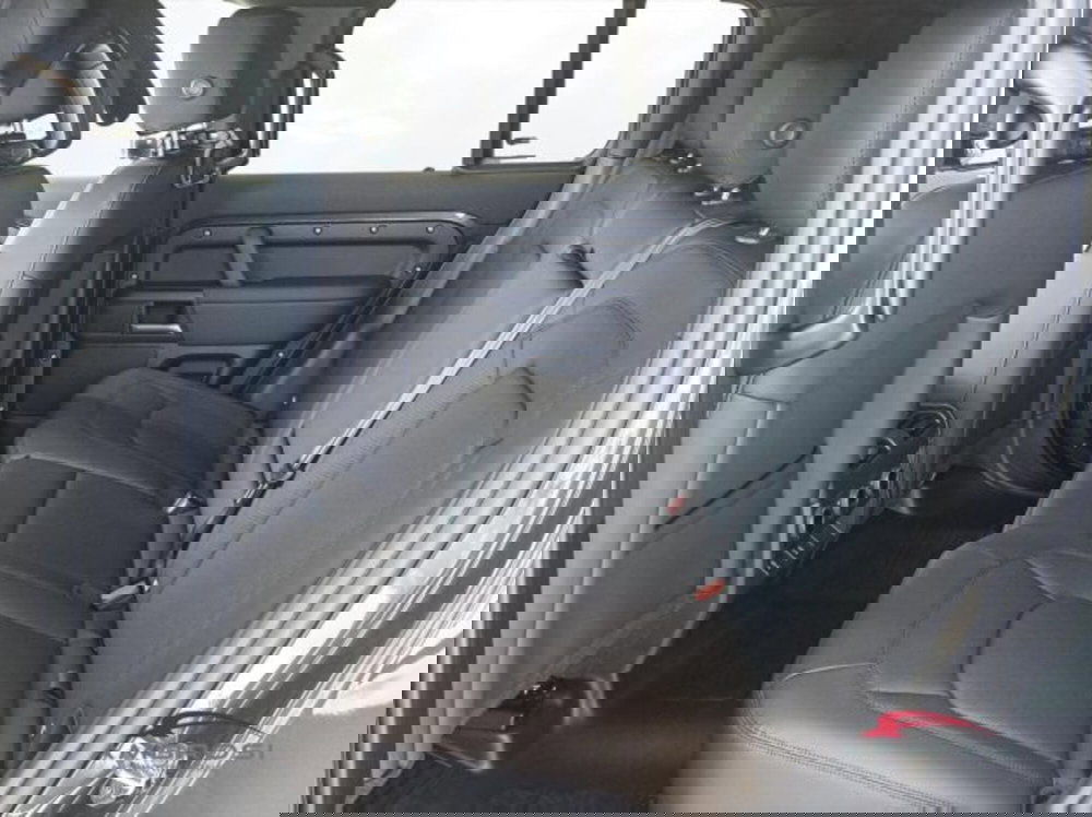 Land Rover Defender nuova a Perugia (8)