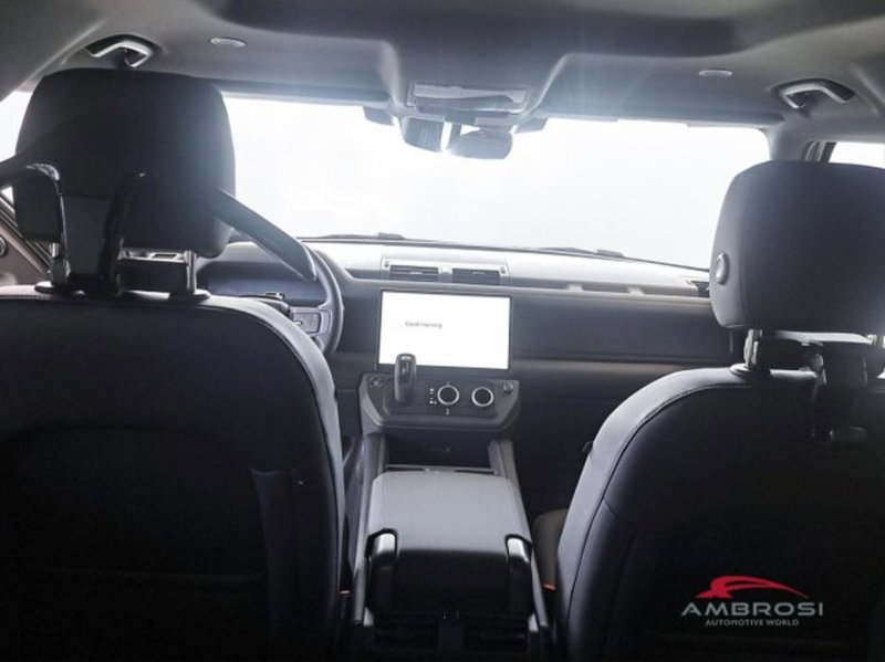 Land Rover Defender nuova a Perugia (11)
