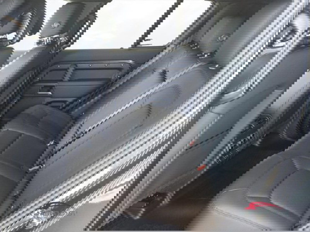 Land Rover Defender nuova a Perugia (8)