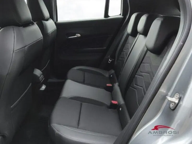 Jeep Avenger nuova a Perugia (11)