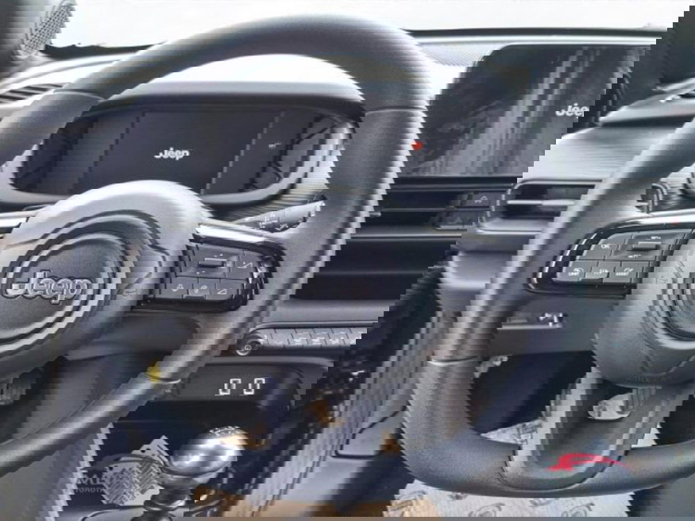 Jeep Avenger nuova a Perugia (14)