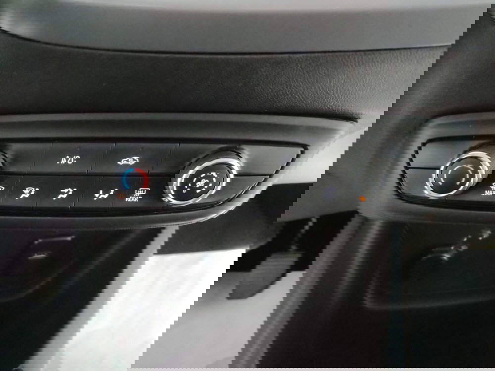 Opel Crossland usata a L'Aquila (20)