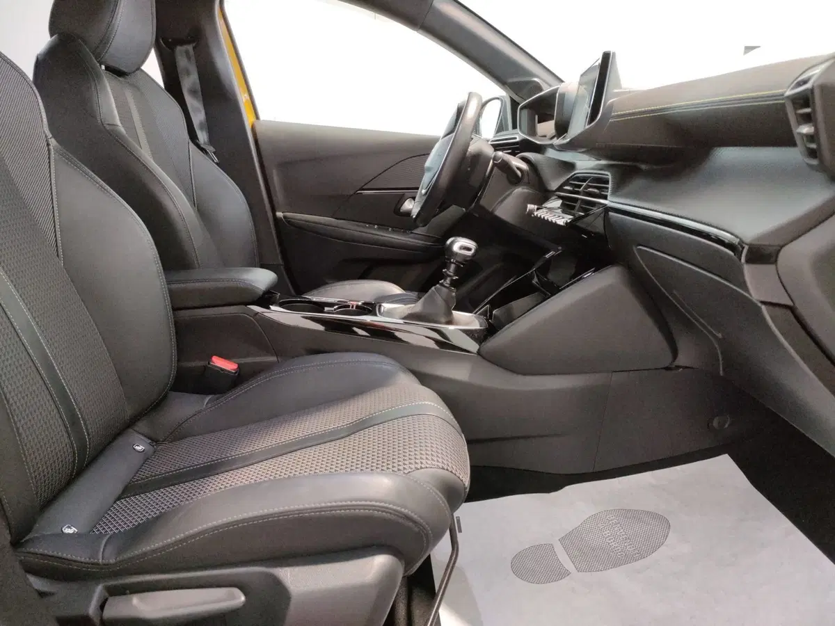 Peugeot 208 usata a L'Aquila (15)