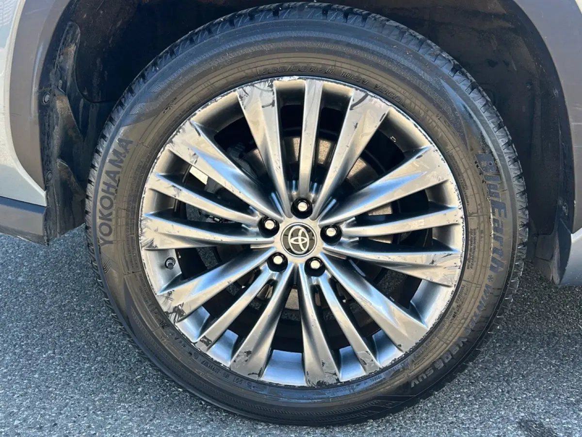 Toyota Highlander usata a Piacenza (15)