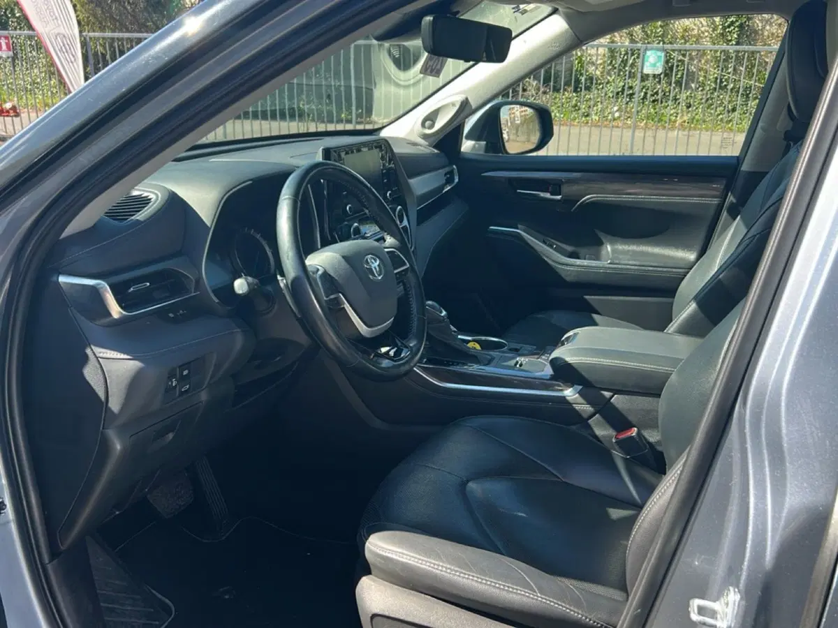 Toyota Highlander usata a Piacenza (17)