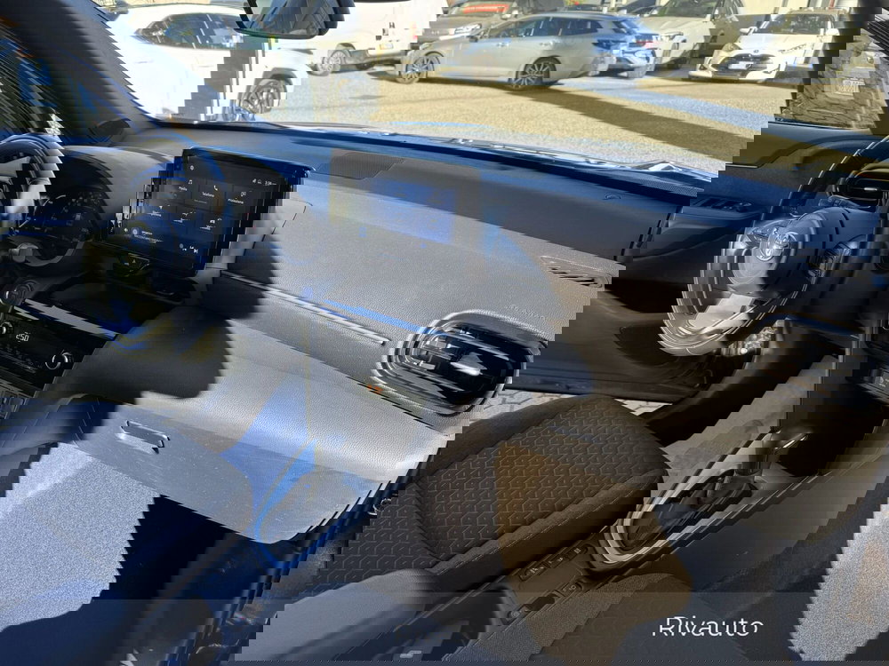 Toyota Yaris Cross usata a Como (5)