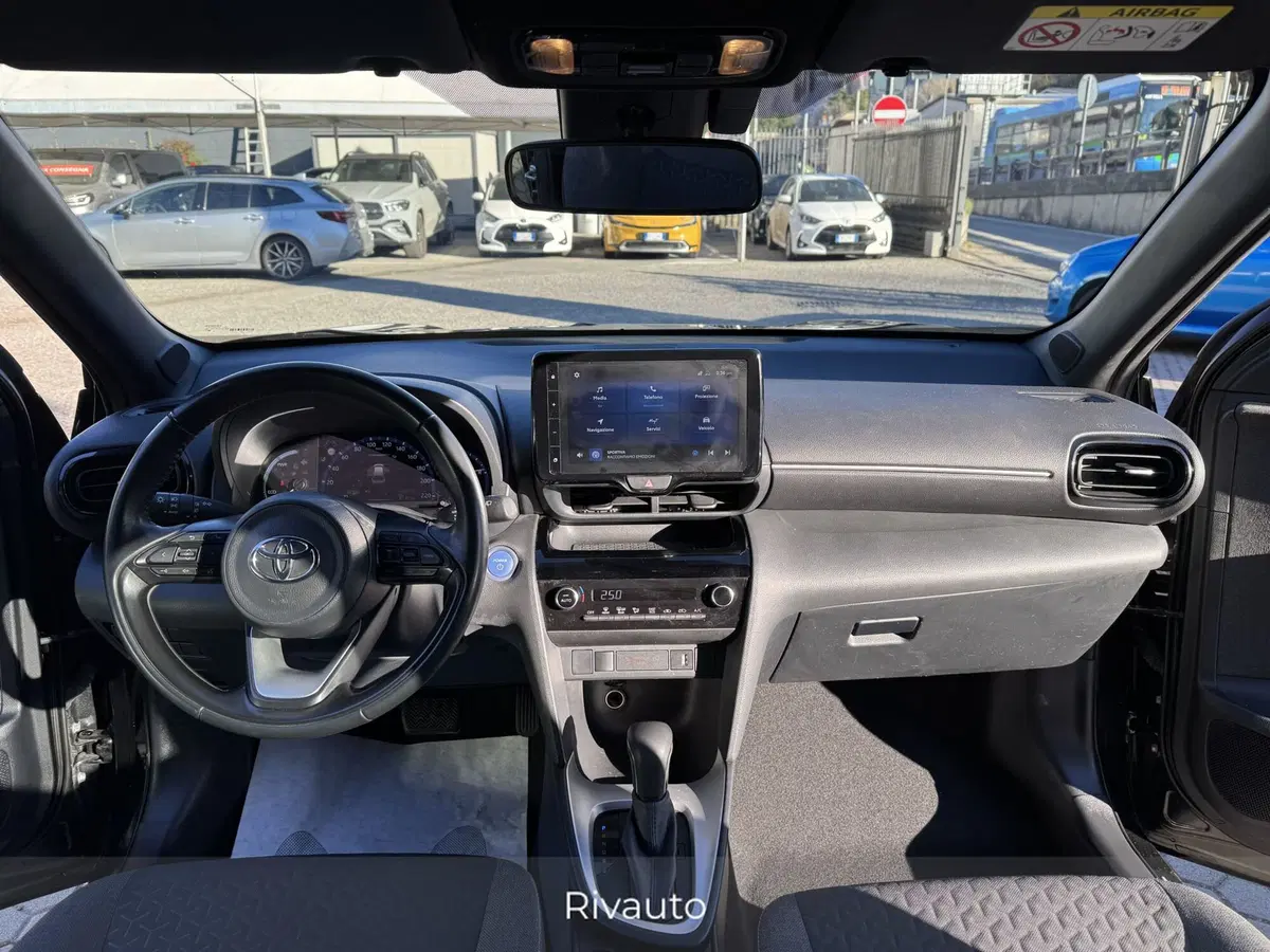 Toyota Yaris Cross usata a Como (7)