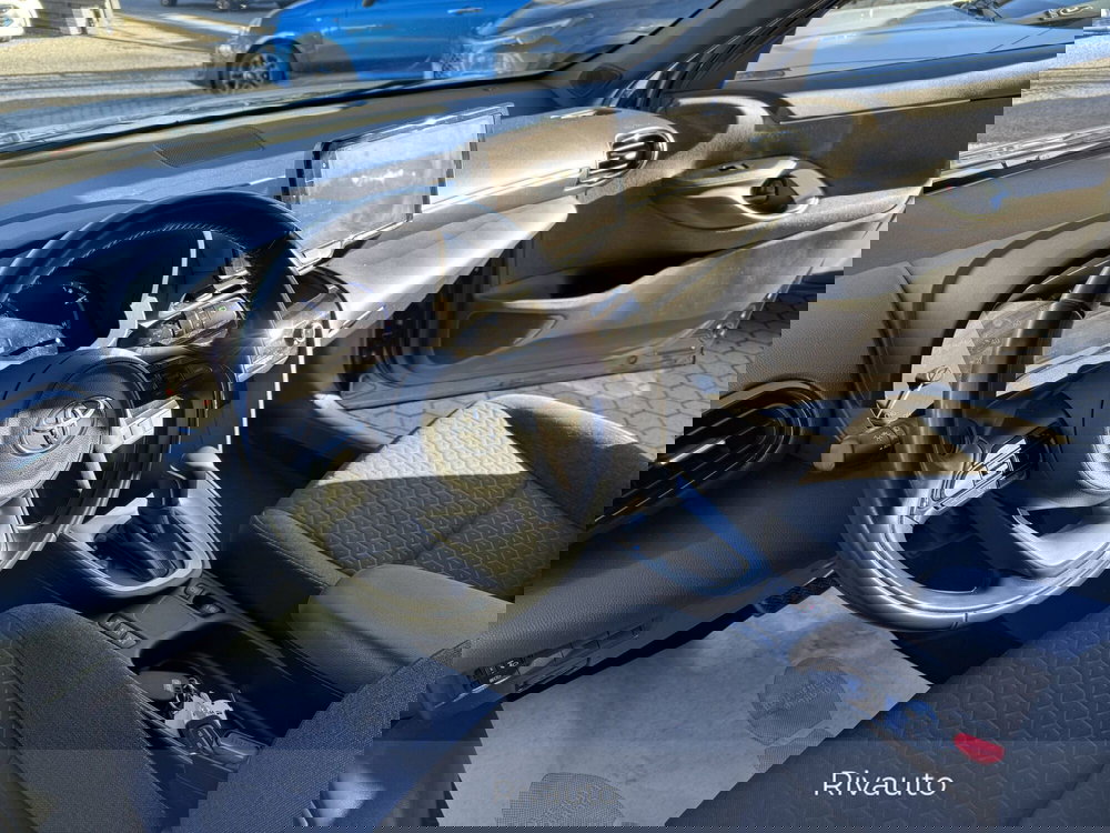 Toyota Yaris Cross usata a Como (9)