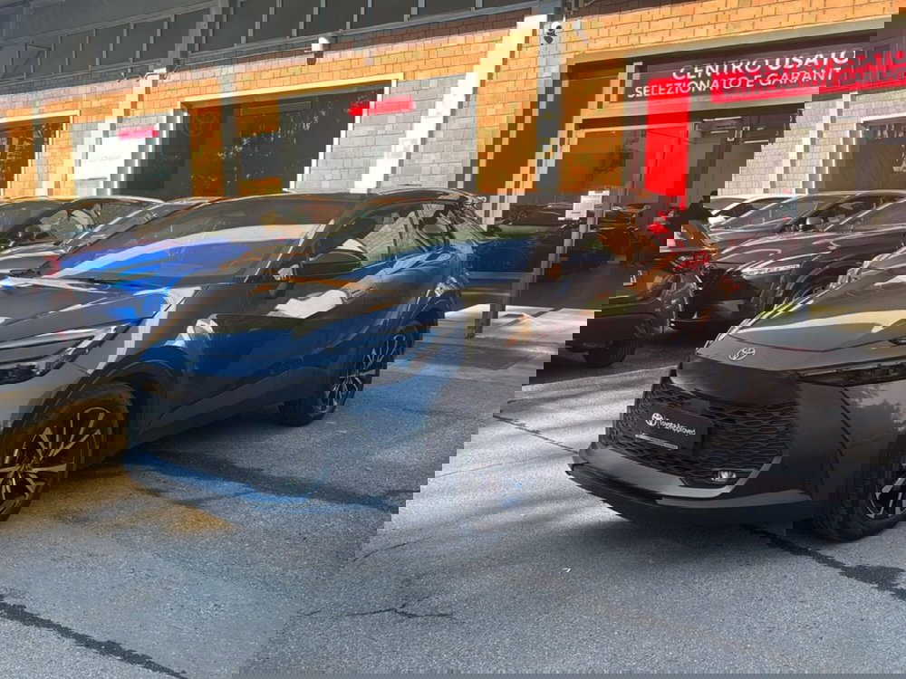 Toyota Toyota C-HR usata a Modena (3)