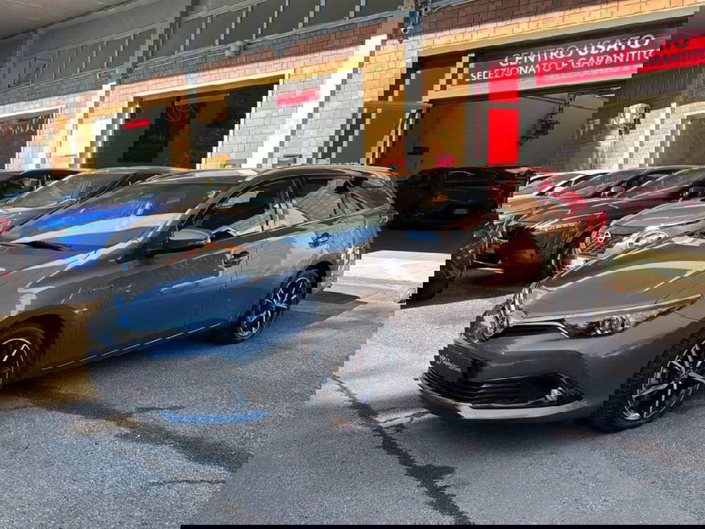 Toyota Auris Station Wagon usata a Bologna (3)