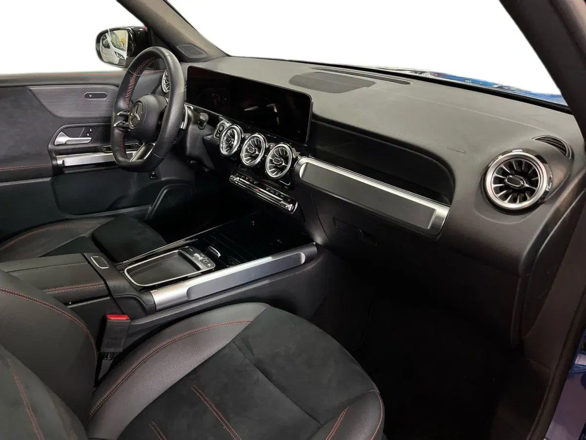 Mercedes-Benz GLB usata a Lecce (9)