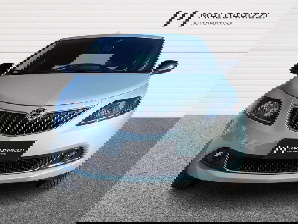 Lancia Ypsilon usata a Bari (2)