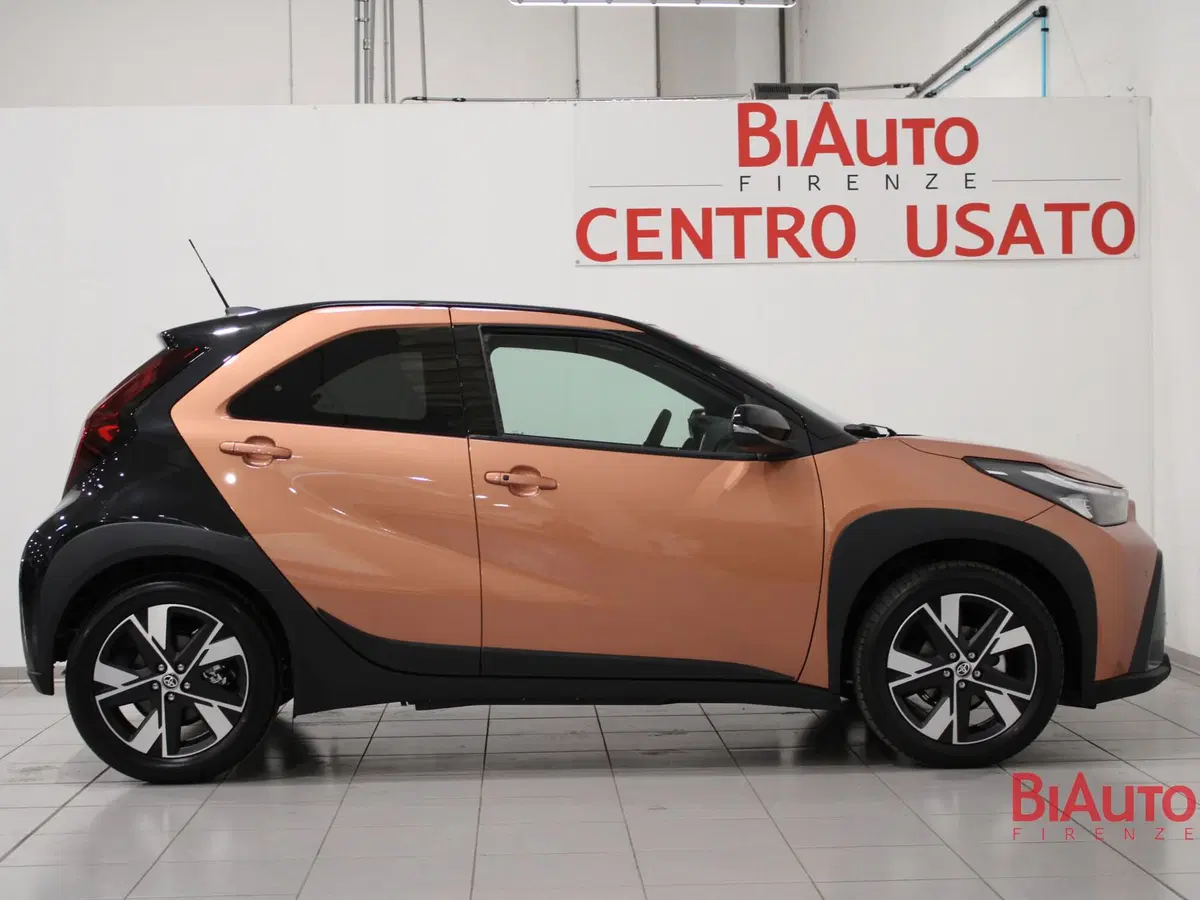 Toyota Aygo X nuova a Firenze (18)