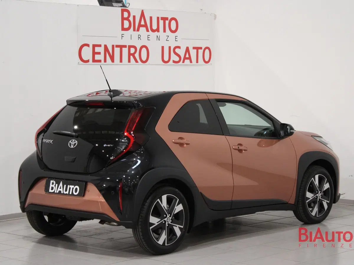 Toyota Aygo X nuova a Firenze (2)