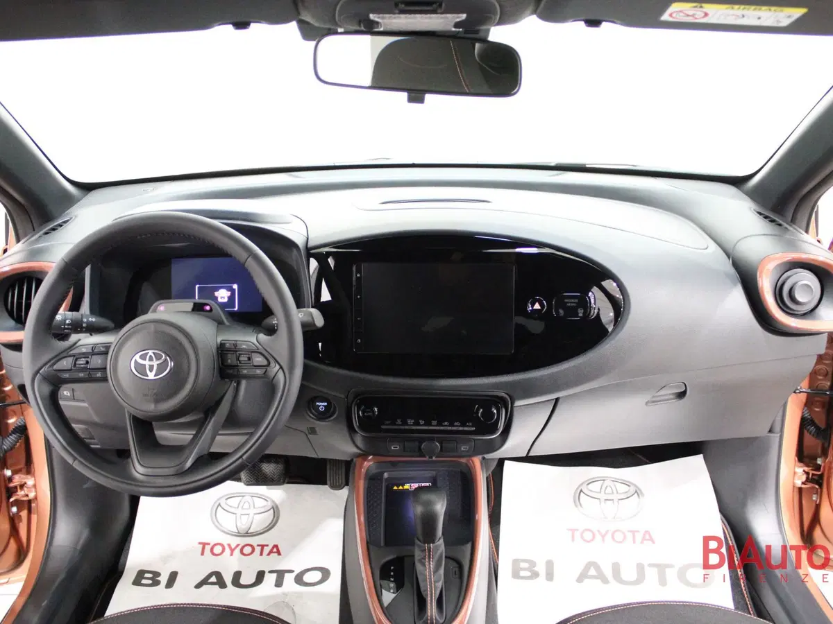 Toyota Aygo X nuova a Firenze (9)