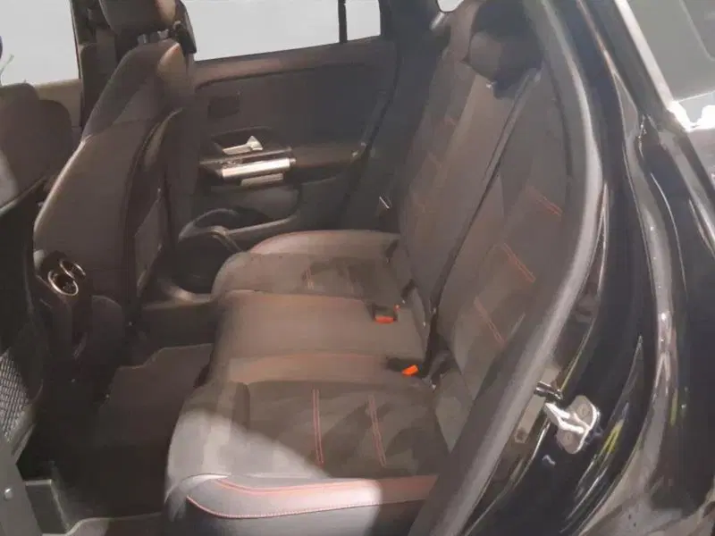Mercedes-Benz GLA SUV usata a Genova (10)